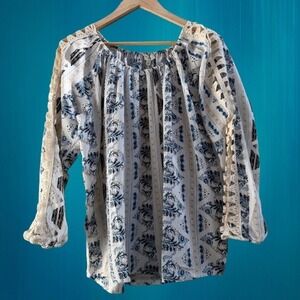 NEW Hayden LA Women's Floral Blouse Crochet Cutout Small